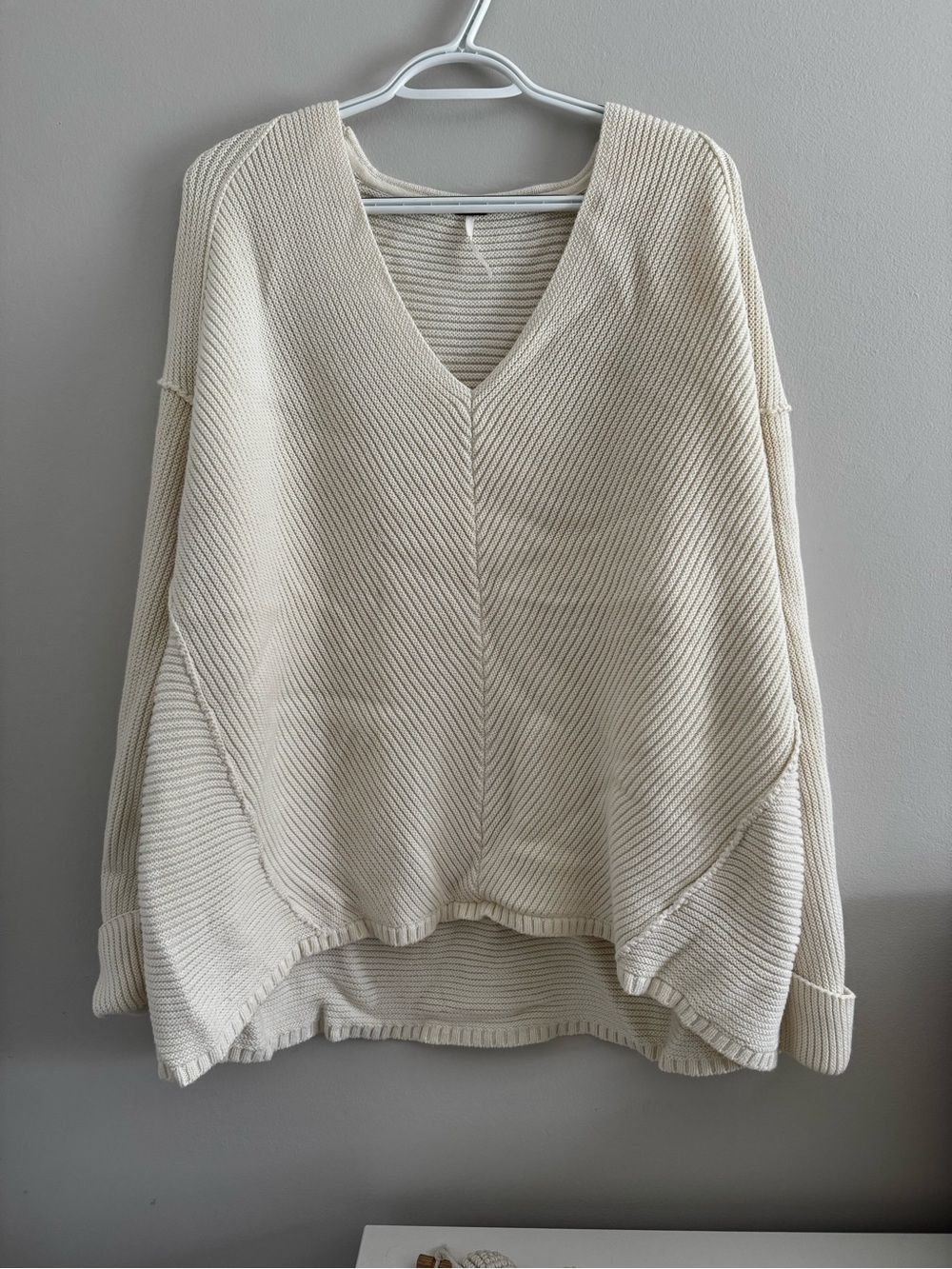 Free People La Brea V-neck Oversized Cotton Sweater In Cream Size Large